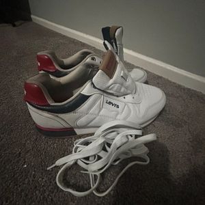 Men Levi’s Retro Sneakers